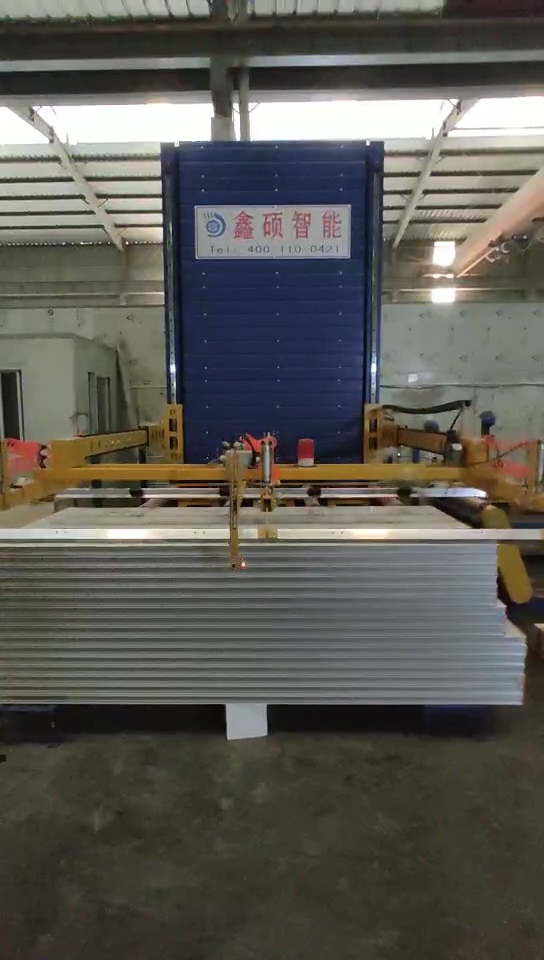 佛山華翱第二臺碼垛機(jī)